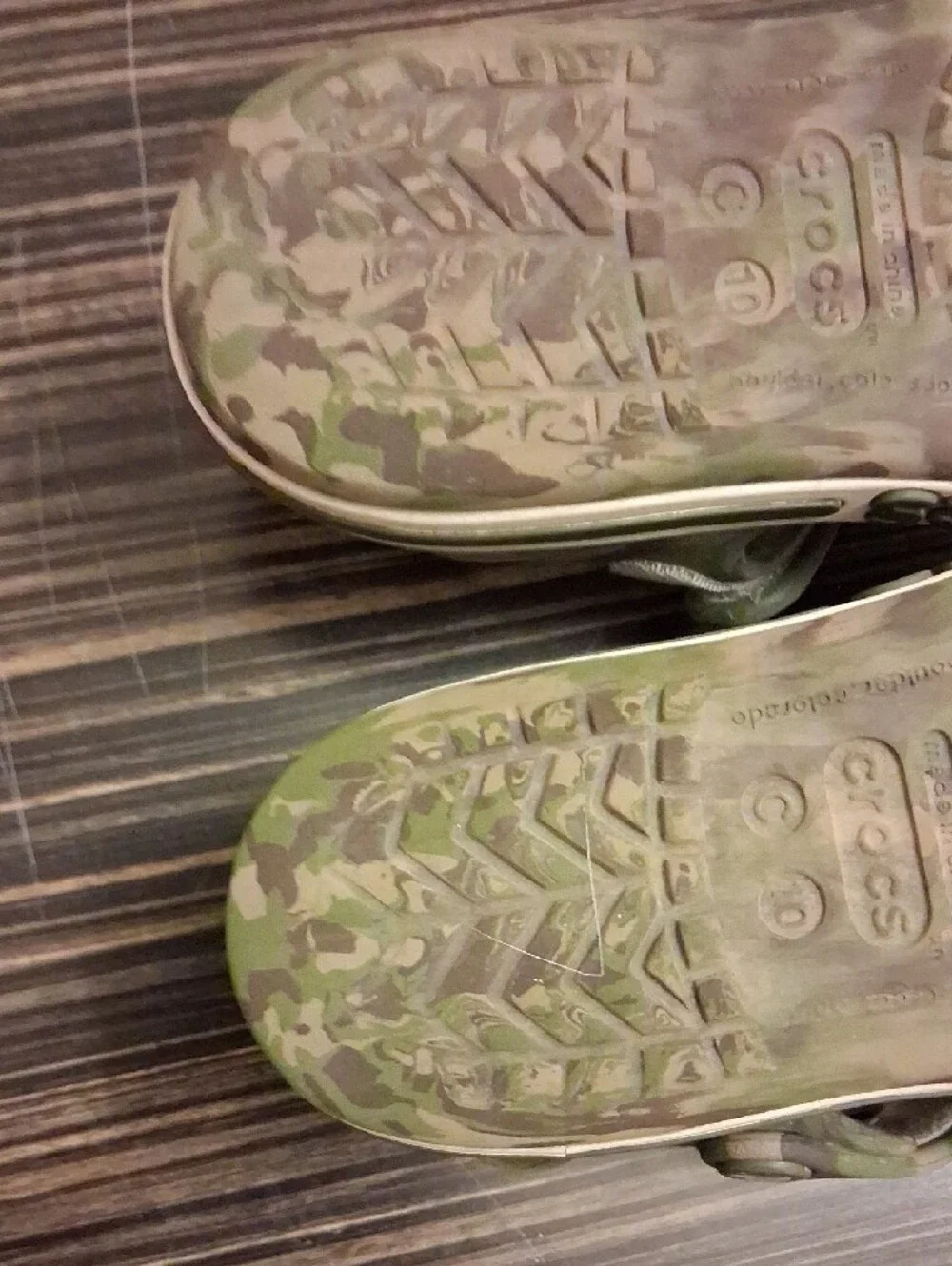 CROCS Kids Green Camo Strap Sandals